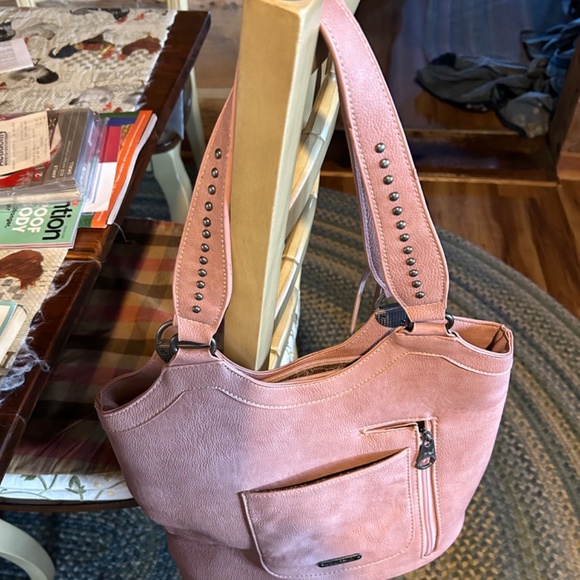 Ladies Conceal Carry Purse by Montana West - Picture 2 of 5